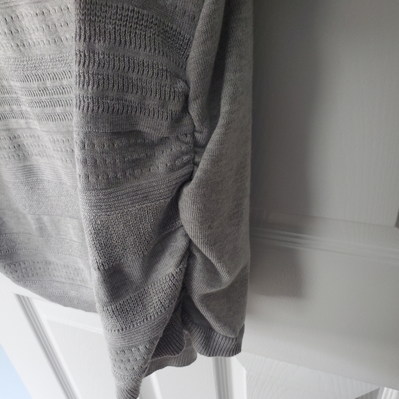 Worthington Gray Sweater - Picture 9 of 10